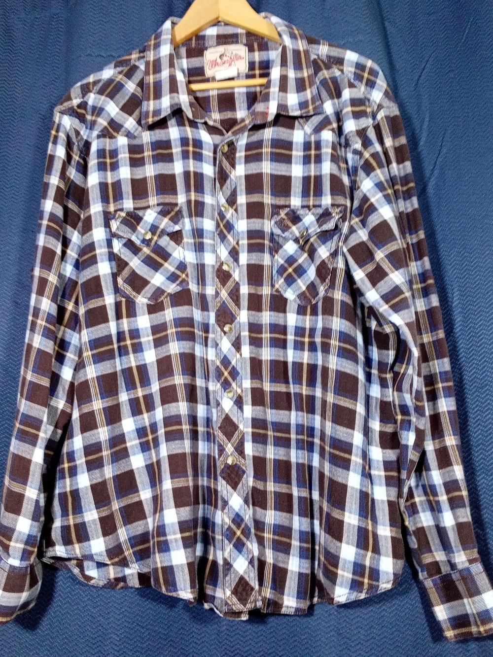 Wrangler Brown and Blue Plaid Button-Down Shirt